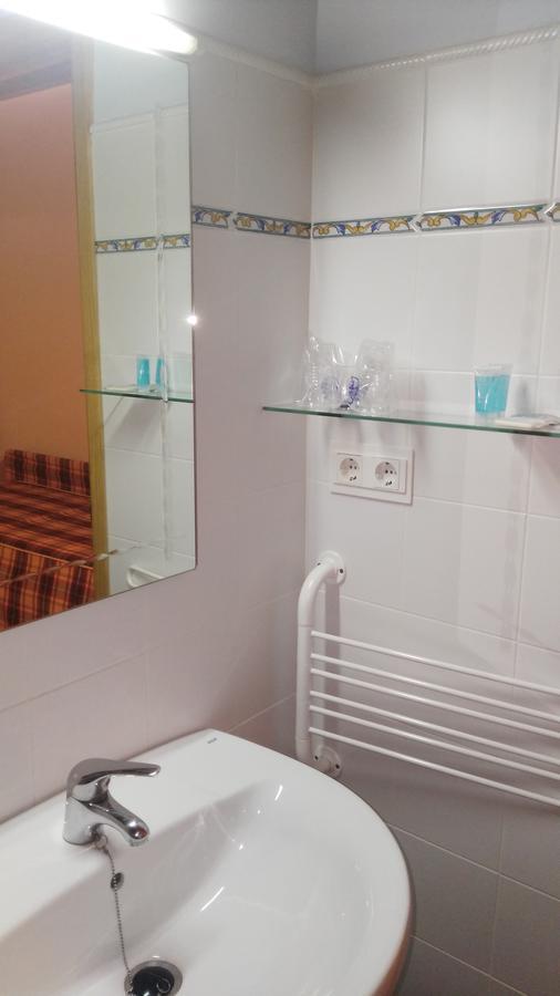 Bilanayur Hotel Alberuela de la Liena Kültér fotó