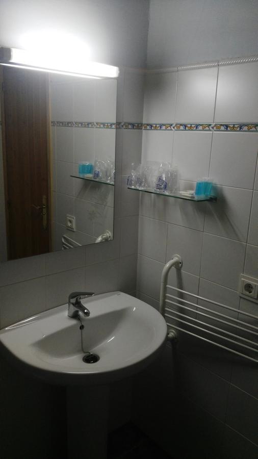 Bilanayur Hotel Alberuela de la Liena Kültér fotó