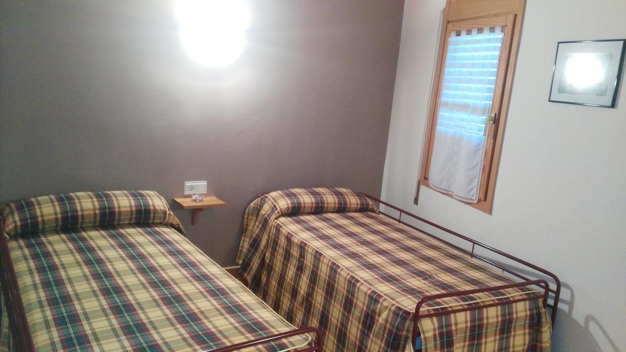 Bilanayur Hotel Alberuela de la Liena Kültér fotó